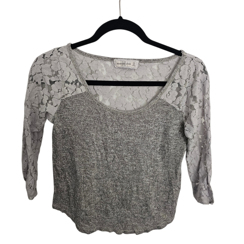 Y2K lace sleeve & Back knit top Metallic Gold Accent Lace Fashion Victorian 90's